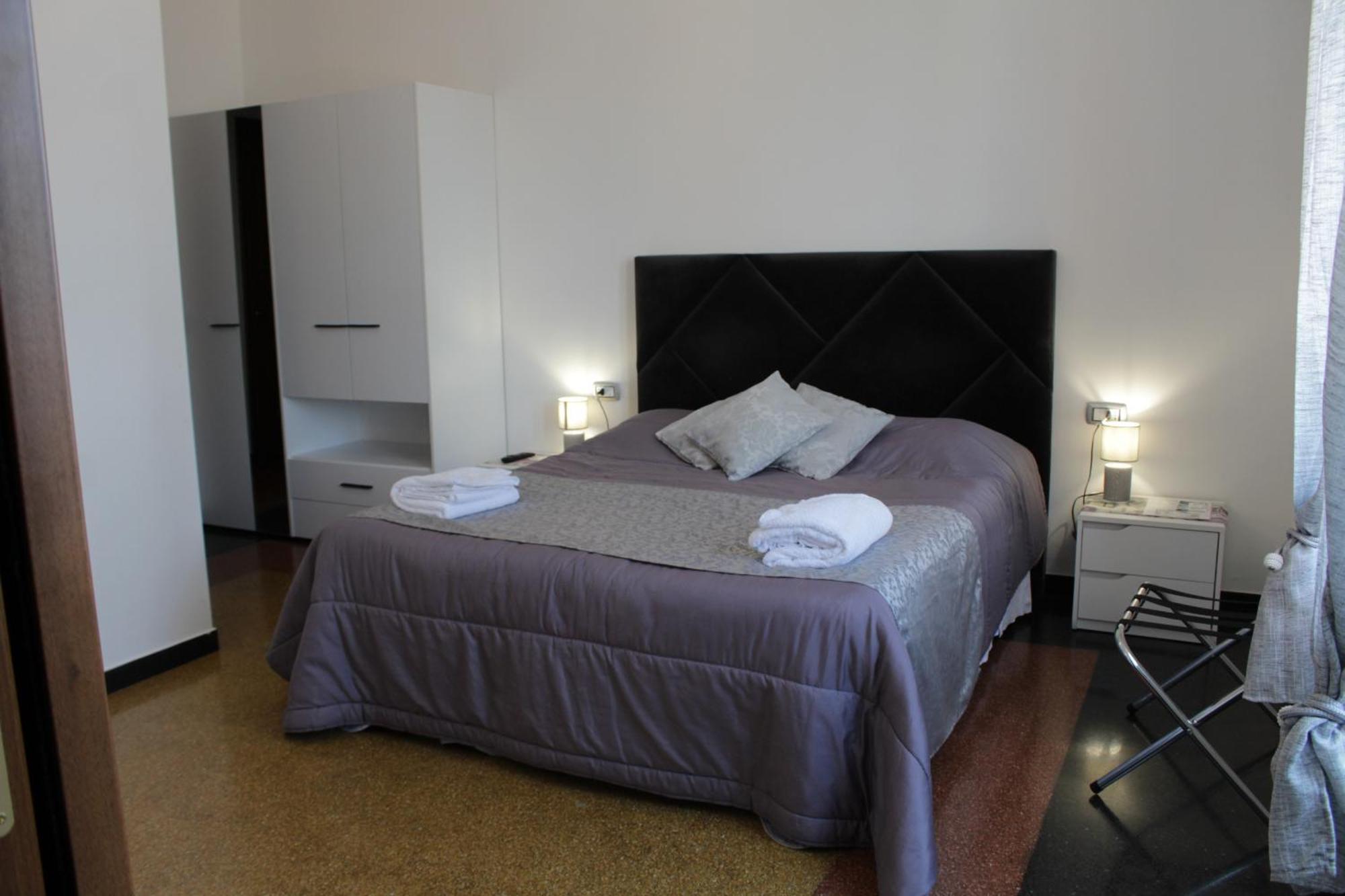 La Lanterna Di Angelo Hotel Genoa Bagian luar foto